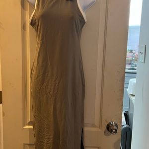 New maxi green dress. Size large. Made by Fashion Nova.